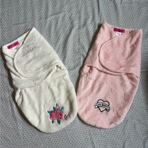 Set of Two Betsy Johnson Fleece Velcro Baby Girls Swaddle Blanket 0-3M